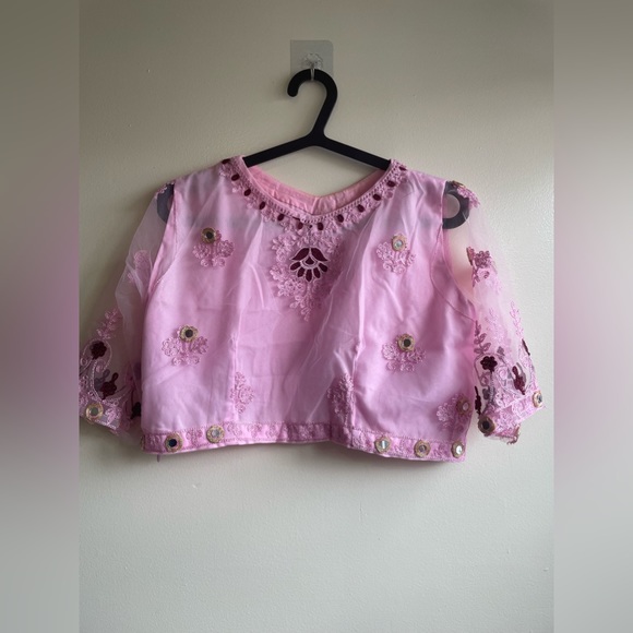 Indian/Bengali Lehenga Choli/Blouse in Baby Pink - Picture 4 of 7